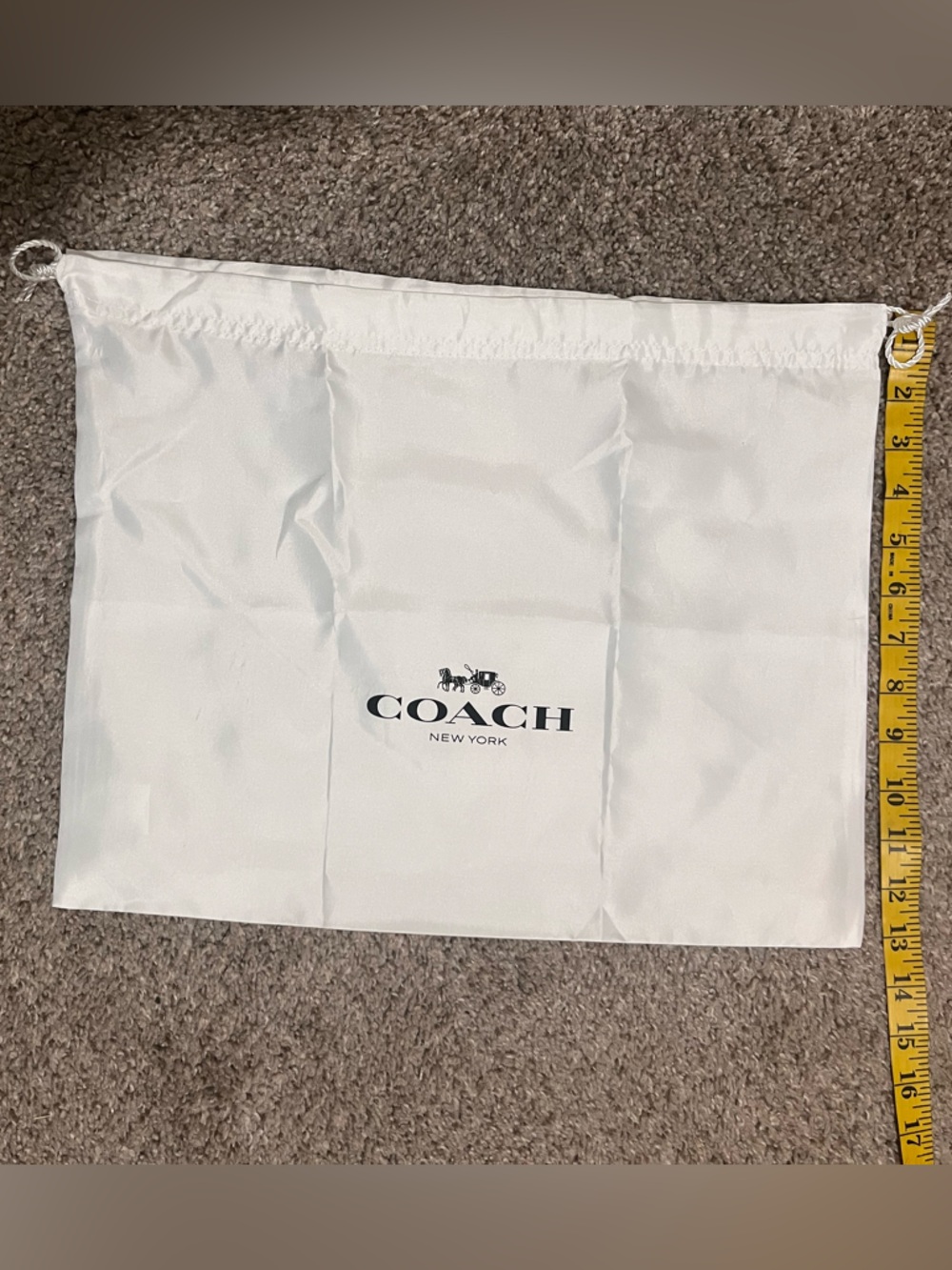 #17 COACH Drawstring Dust Bag in White